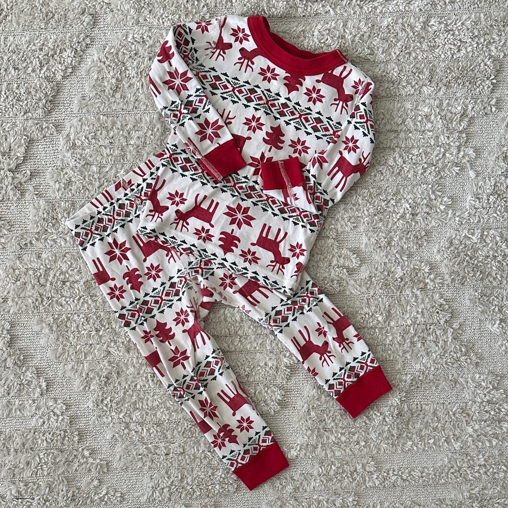 Hanna Andersson Festive Red and White Pajama Set